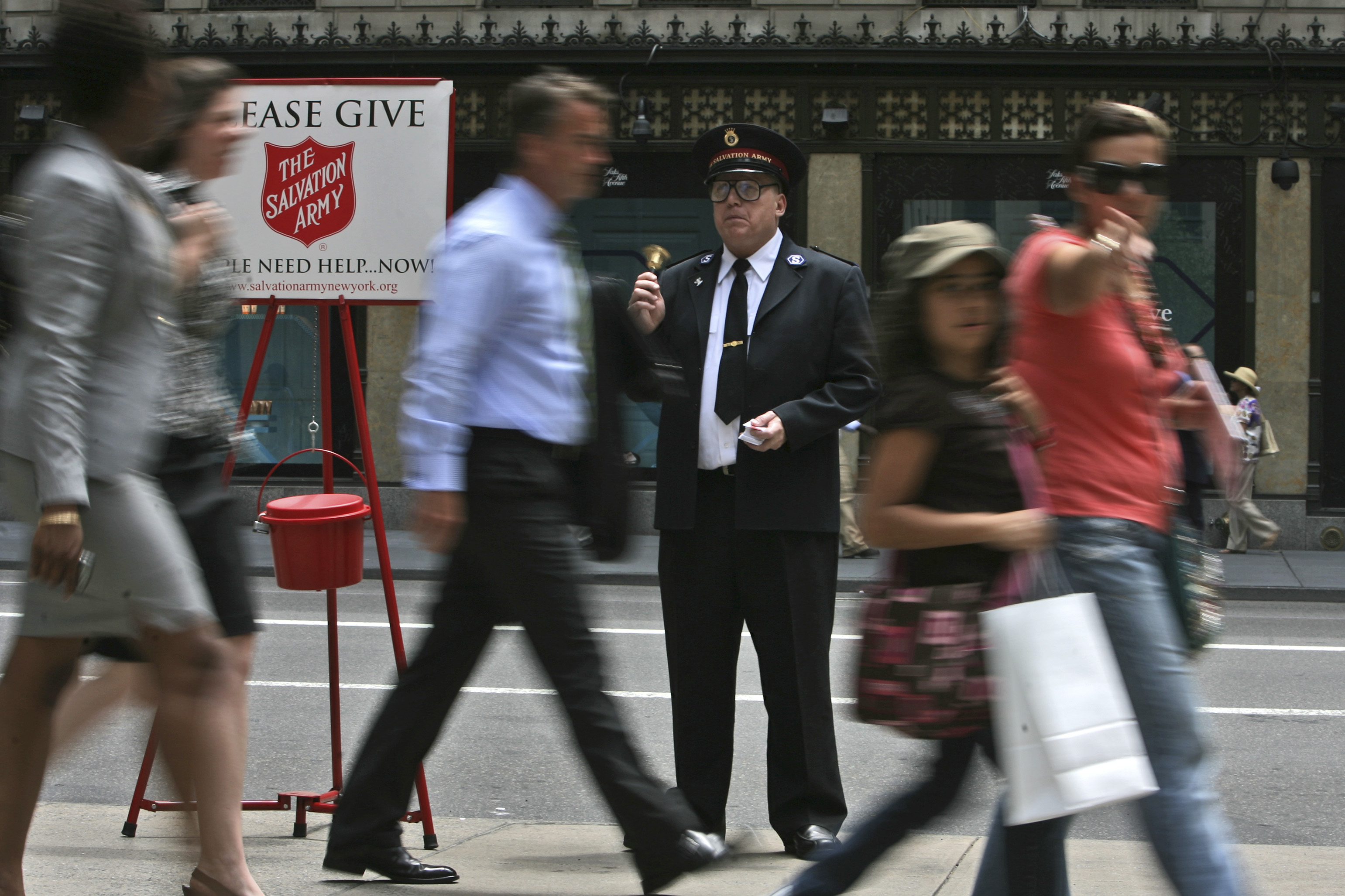 Donations in the Balance: Fundraising in the Age of Polarization