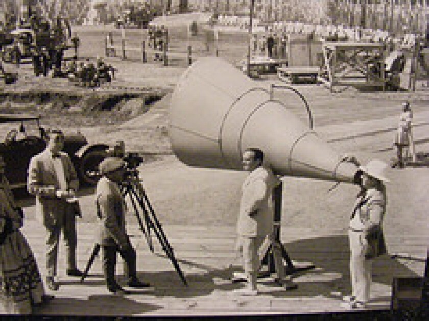 20121214-megaphone