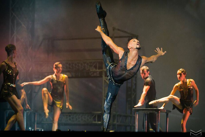 Complexions-Contemporary-Ballet-on-Stage.jpg