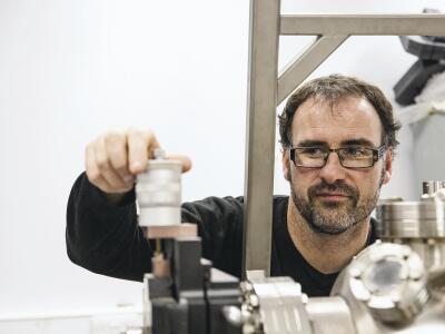 Philip Moriarty, a physicist at the U. of Nottingham, has denounced
the focus on science’s economic and social impact.
